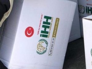 turkish-humanitarian-agency-distributes-food-assistance-in-somalia