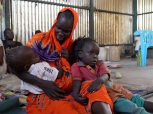 the-mother-and-children-trapped-between-two-conflicts
