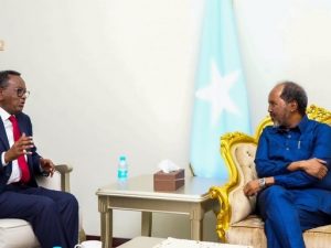 president-mohamud-meets-former-prime-minister-abdi-farah-shirdoon