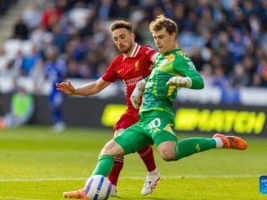 title-has-to-wait-as-liverpool,-arsenal-both-win-in-premier-league