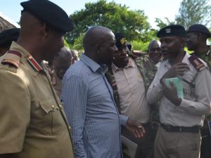 chiefs-willing-to-own-guns-free-to-apply-for-them