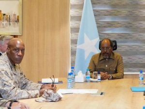 somali-president,-africom-commander-discuss-expanded-security-cooperation