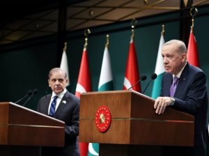 erdogan-conveys-turkey’s-solidarity-to-pakistan-pm-amid-crisis-with-india