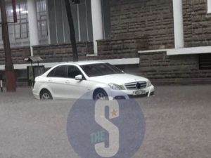 heavy-downpour-leaves-nairobi-streets-flooded