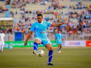 african-football-legends-light-up-mogadishu-in-historic-peace-match