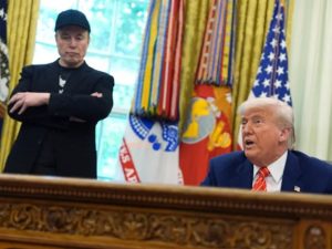 ‘not-really-leaving’:-trump-bids-goodbye-to-elon-musk-at-white-house-event