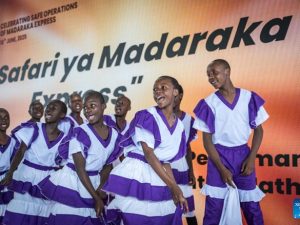chinese-built-modern-railway-in-kenya-marks-8th-anniversary-of-seamless-operation