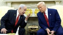 israa’iil-waxa-ay-go’aansatay-weerar,-trump-ha-jeclaado-ama-yuusan-jeclaan