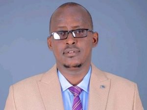 eyl-district-commissioner-injured-in-knife-attack,-suspect-in-custody