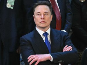 elon-musk-oo-xisbi-siyaasadeed-cusub-kaga-dhawaaqay-dalka-mareykanka