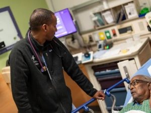 hcmc-staffer’s-switch-from-interpreter-to-physician-assistant-bridges-gap-with-somali-patients