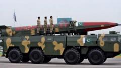 maxay-pakistan-u-sameysay-talis-cusub-oo-militeri?