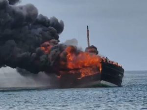 ship-carrying-rice-and-sugar-for-somali-traders-burns-off-gujarat-coast