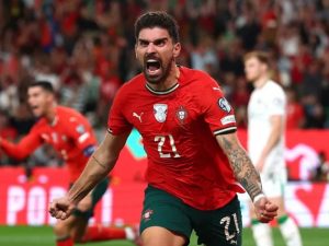 portugal-beat-ireland-in-injury-time-in-world-cup-qualifier