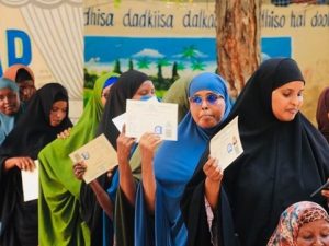mogadishu-begins-issuing-voter-cards-ahead-of-first-local-council-elections