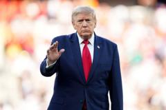 trump-oo-ku-dhawaaqay-wadahadallo-cusub-oo-uu-maraykanku-la-galayo-iiraan
