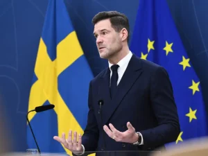 wasiirka-socdaalka-sweden-oo-dhaliilay-siyaasadda-socdaalka-ee-spain