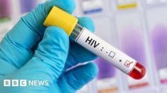 sheekada-gabadh-boorsadeeda-ku-qaadatay-fayraska-hiv-oo-dalkeeda-ula-safartay