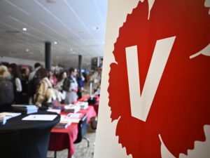 xildhibaan-kale-oo-ka-tirsan-xisbiga-vansterpartiet-oo-shaqadiisa-iska-hakiyay